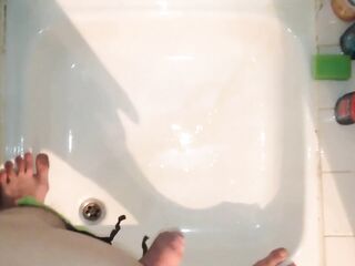 Andy pisst in die Dusche - Compilation 03/2019