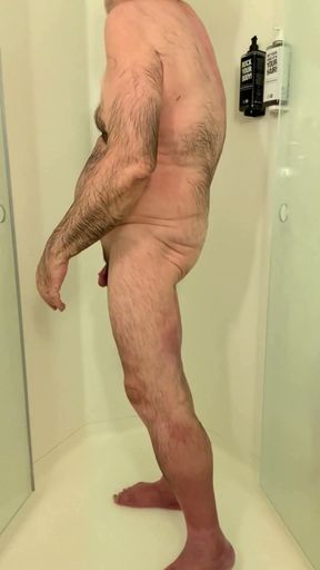 Coach Karl Starts His Hot Shower 7221