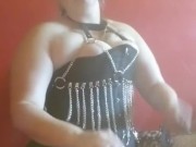 Sigrid explains servitude to bimbos, himbos and thembos