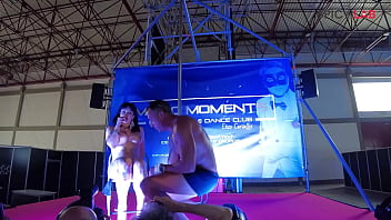 Athletic guy seduce a laid milf