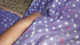 Ragazzi indiani con un gran cazzo si masturbano e poi si scopano i culi stretti a vicenda