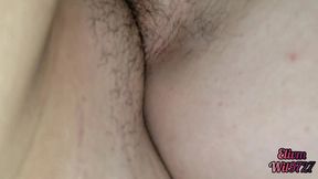 me corro dentro de mi hermanastra