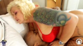 6ft phenomenon swallows big dick