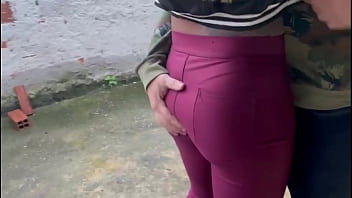 ESPOSA COM OUTRO GEMENDO NA FRENTE DO CORNO