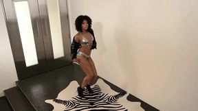 Hot Afro Tussy Stript Gives Blowjob and Gets Fucked Hard the Cum Squirts in Her Mouth