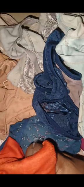 Fap on step sis and step mom bras