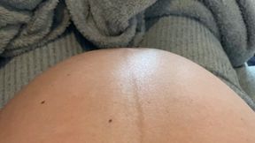 Pregnant belly moving