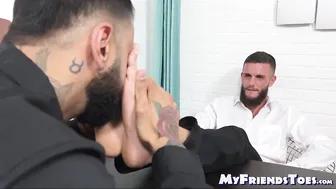 Tony S Gets His Feet Worshipped and Sucked by Rikk York