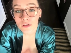 Mommy wants u for Mother’s Day POV virtual sex