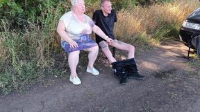 A Neighbor Sucks My Dick in a Public Park on a Bench Until I Cum