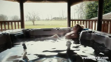 Busty Blonde Milf Holly Kiss Gets Wet & Wild in a Jacuzzi
