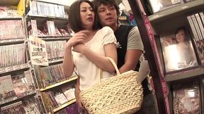 Finger fuck in the car and cunnilingus and stop by the bookstore and have hard sex in the aisle(01889)