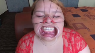 SEMEN EN LA CARA en ESCENA FACIAL BONDAGE