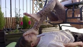 Amazing Khaleesi - Use Foot Servant Under A Swing - Russian Language