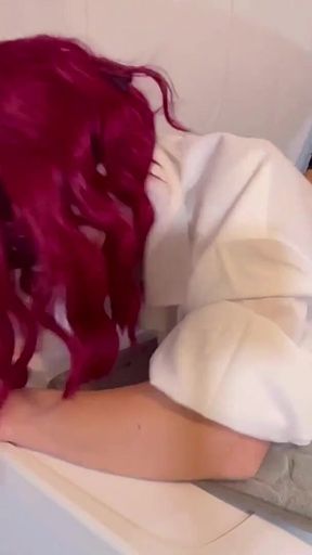 Housewife Fucked on the Washing Machine