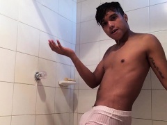 Amateur Latino Jason Ben Jerking Off