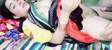 Fucking Hot Bhabhi in Black Saree