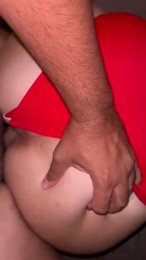 Big Arab whore gets fucked on her way back from the beach.