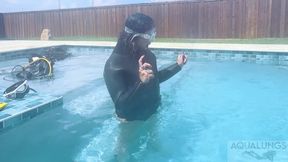 Pool Cleaning Doesn't Work Out For Goddess Fina