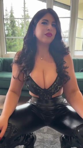 Lady Ayse Turkish Mistress