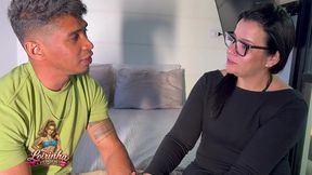 cuckqueen safada presenteia seu marido com uma amiga gostosa. sentei gostoso no pauzao do marido dela, ele arregacou minha buceta e a corna assistiu tudo.