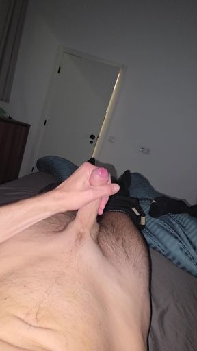 Nice cumshot, nearly handsfree
