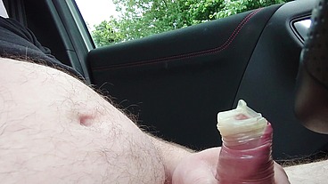 Notgeil im Auto 2 ** Kondom **