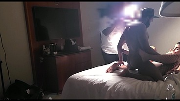 Behind The Scenes With Roxie Sinner