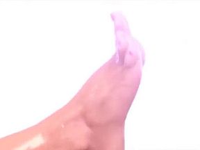 It puts the Lotion on its Skin!