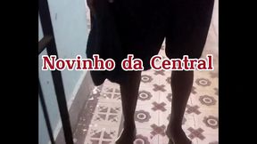 conheci o cara na central do brasil, levei ele pra casa