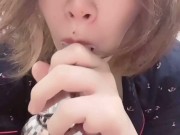 【産後はじめてのオナニー前編】小顔ローラー気持ちよすぎた♡個人撮影・日本人・素人