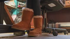 Chrissy candid uggs under table pt3