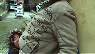 COUPLE WHO LOVE TO FUCK IN PUBLIC PLACES