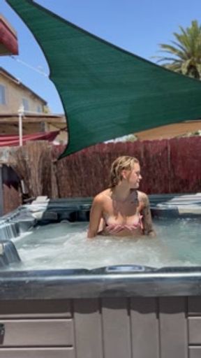 Lured her into my hot tub for a rough makeout girl on girl