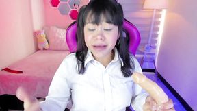 Lila Jordan disappears a dildo &mdash;  vore &mdash;  giantess