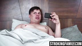 Sophia Wildes seduces stepdad as he explores her wet pussy&#x1F32E;&#xFE0F;