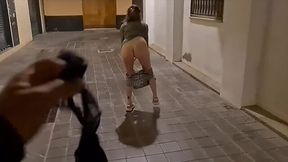 Spanish public butt flashing in the nighttime