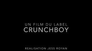 Amatorski francuski przystojniak Bairon Hell liże owłosione kutasy i przyjmuje brutalne, gołe pierdolenie w scenie hardcore