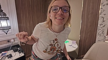 Voyages à Bangkok je retrouve ma chérie Tgirl Lysia pour une visite de la ...