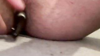 Slightly 18 Teenager uses Sharpie as Fake Penis while Masturbating, Blows A Load on Pecs.