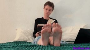 Mikayla Barefoot Soles Ignore - HD MP4