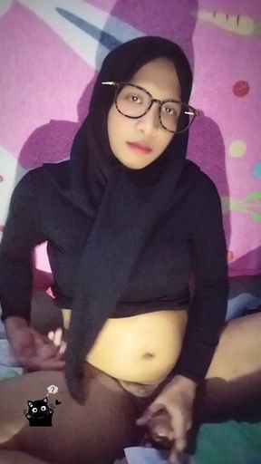 Hijab Girl Goes Home From Work   Clip 2