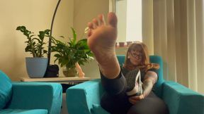 Bouncing on my dildo in my sneakers - 47