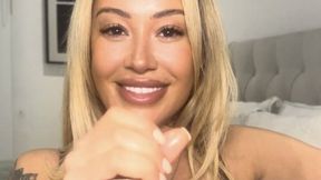 A Lesson In Jerking Your Cock With Miss CeCe Peach
