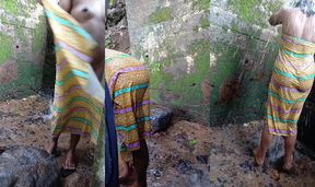 Steamy Bath Time Surprise with My Step-Sister - Exclusive Home Video! - අක්ක නාද්දි හොරෙන් වීඩියෝ කලේ Step sis bathing time out dor ASIAN GIRL