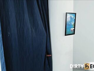 PLAYING HIDE AND LOOK FOR WITH EMMA ANTURIN, I END UP SCREWING HER BUTT