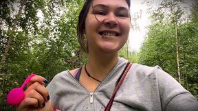 daring outdoor piss ritual in park - kinky mary drinks everything