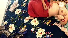 SOTI HUI BHABHI KI GAAND MAIN MOTA LUND IN HINDI