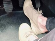 I play with Bensimon Sneakers in my car