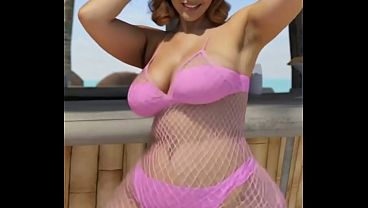 Mrs. Keagan Vacation twerk and fuck.